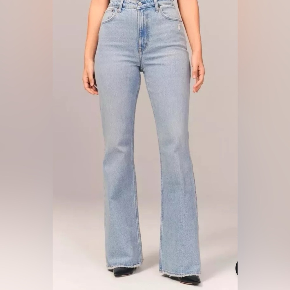 Abercrombie & Fitch The Flare Ultra High Rise Jeans Women's US Size Large
